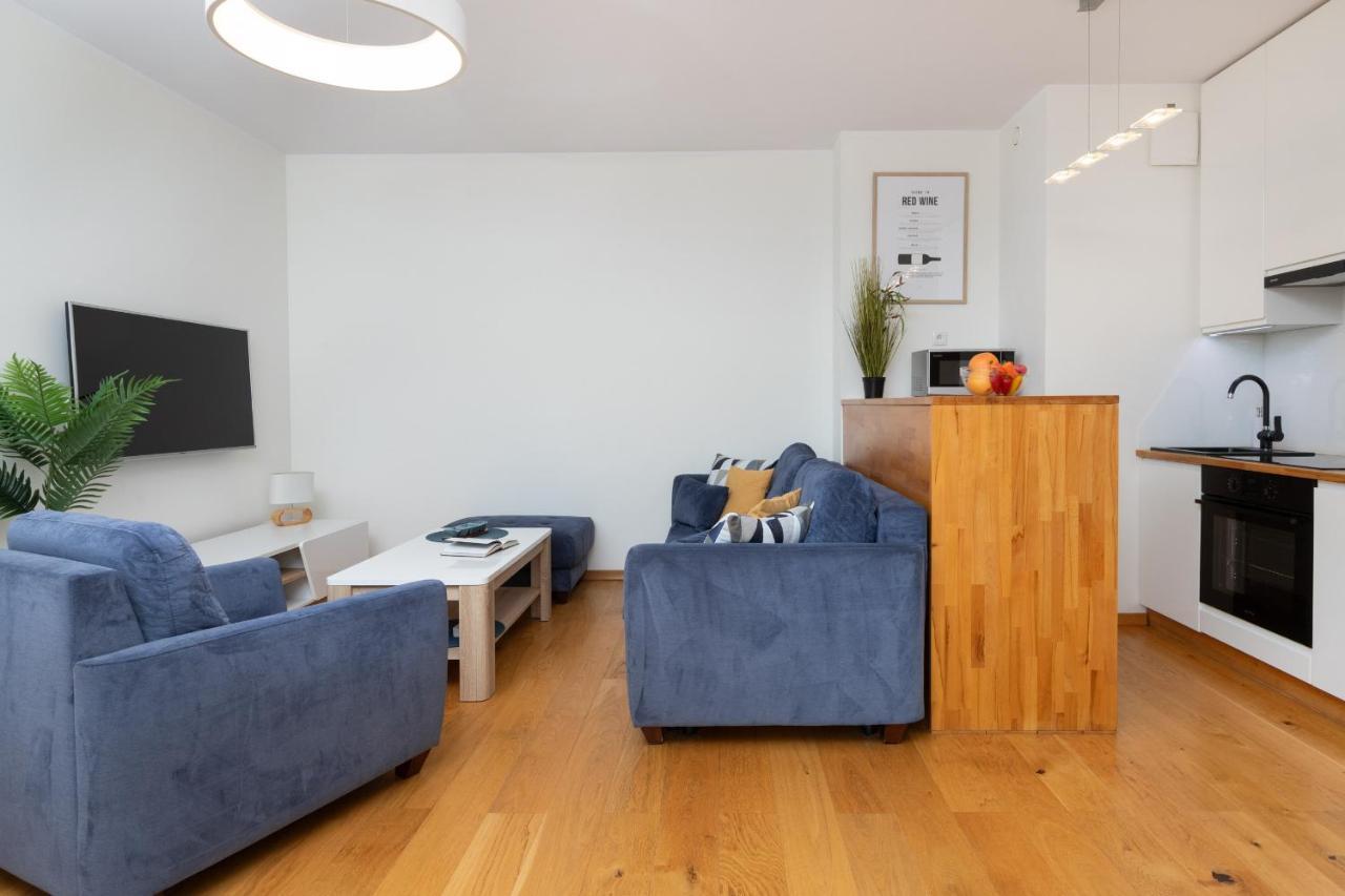 Modern Gdynia Apartment With Balcony & Parking By Noclegi Renters Экстерьер фото