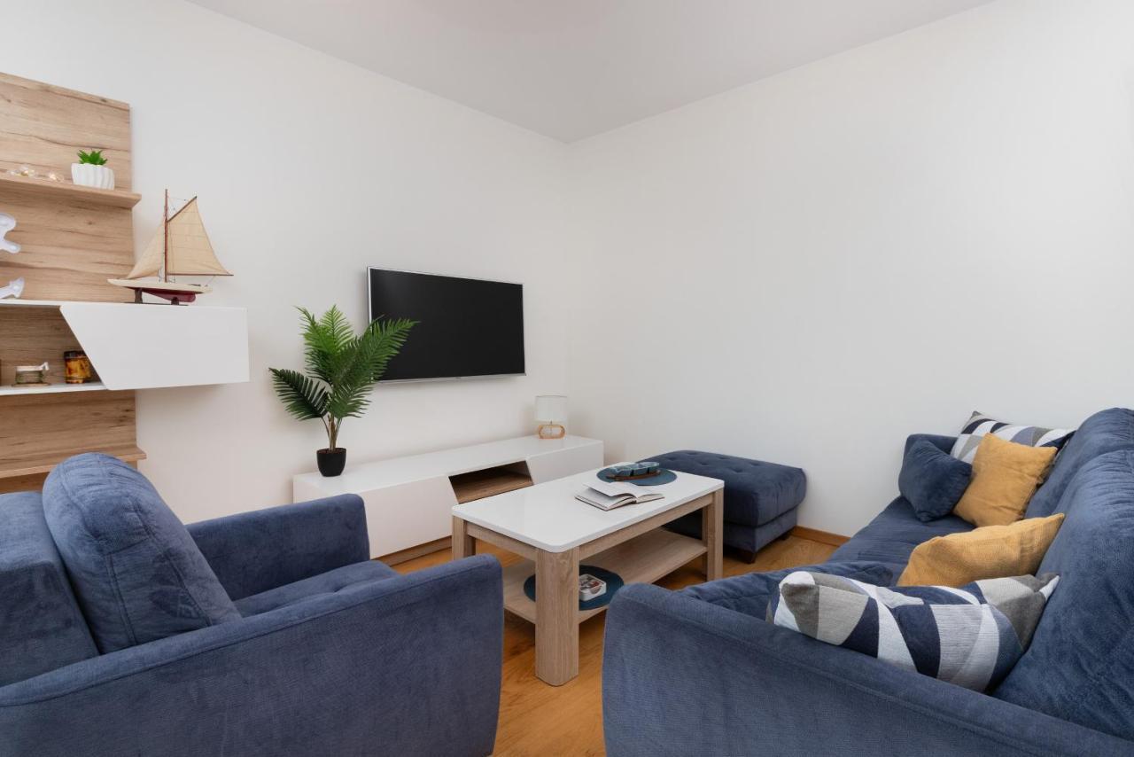Modern Gdynia Apartment With Balcony & Parking By Noclegi Renters Экстерьер фото
